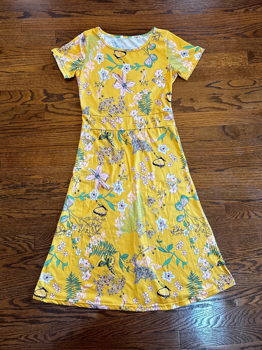 Lovely Yellow Multicolor Floral A-Line Scoop Neck Short Sleeve Midi Dress